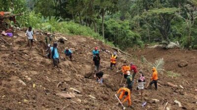 10 Kecamatan di Jakarta Berpotensi Alami Tanah Longsor Karena Hujan Deras -Mei 2025